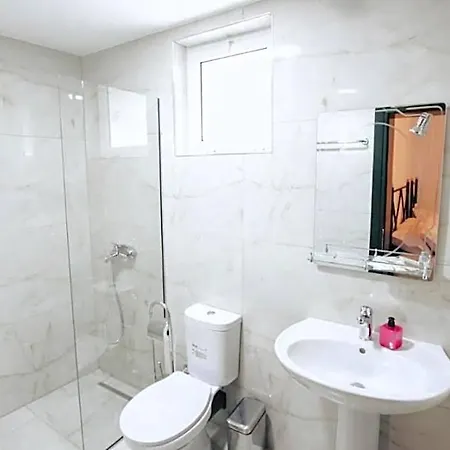Bujtina Maria 4* Gjirokastra