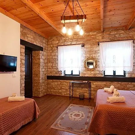 Bujtina Maria Gjirokastër