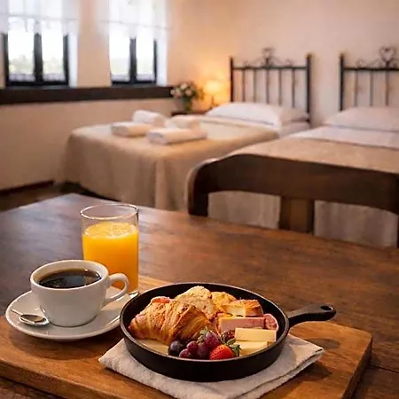 Hotel Bujtina Maria Gjirokastër